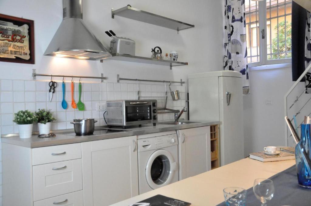 Housmart Podgora 1-2 Apartment Bologna Bagian luar foto